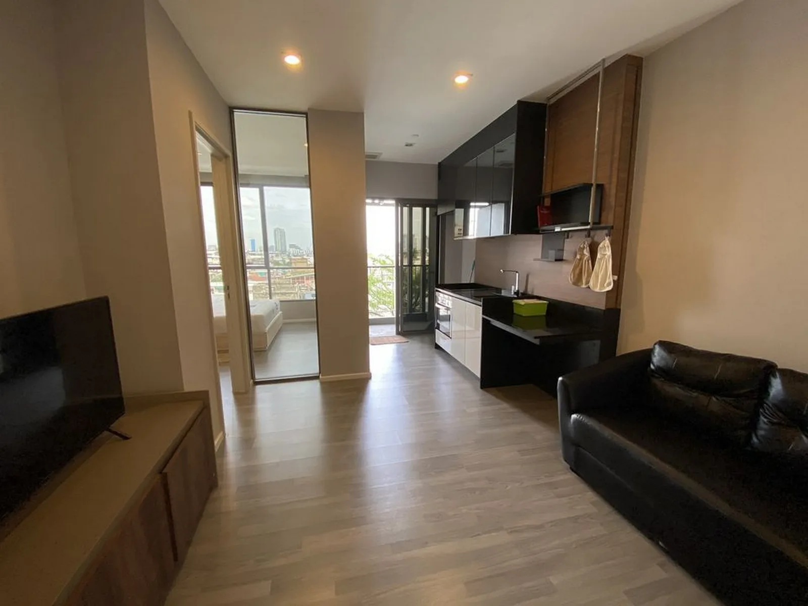 The Room Sathorn - St.Louis — photo 1