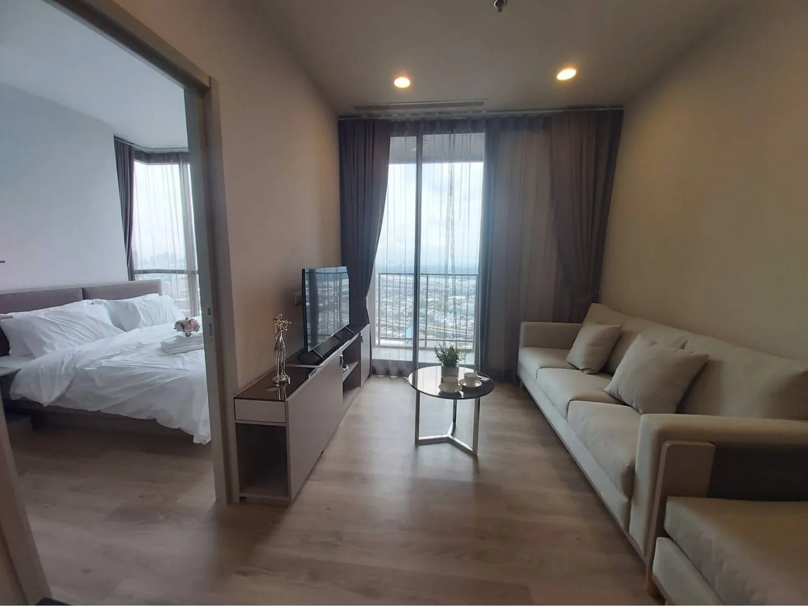 OKA HAUS Sukhumvit 36 — photo 2