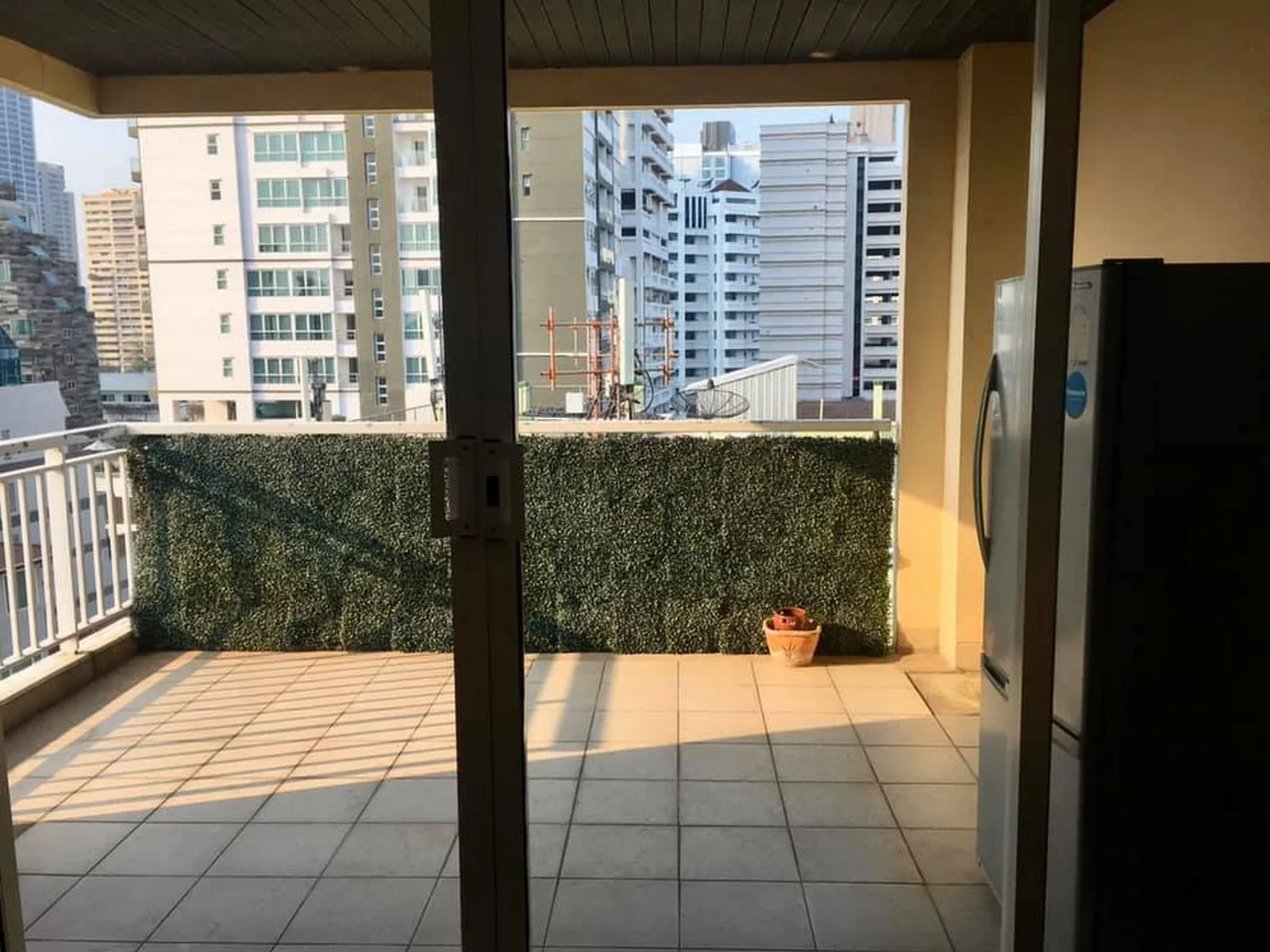 Wilshire — photo 7