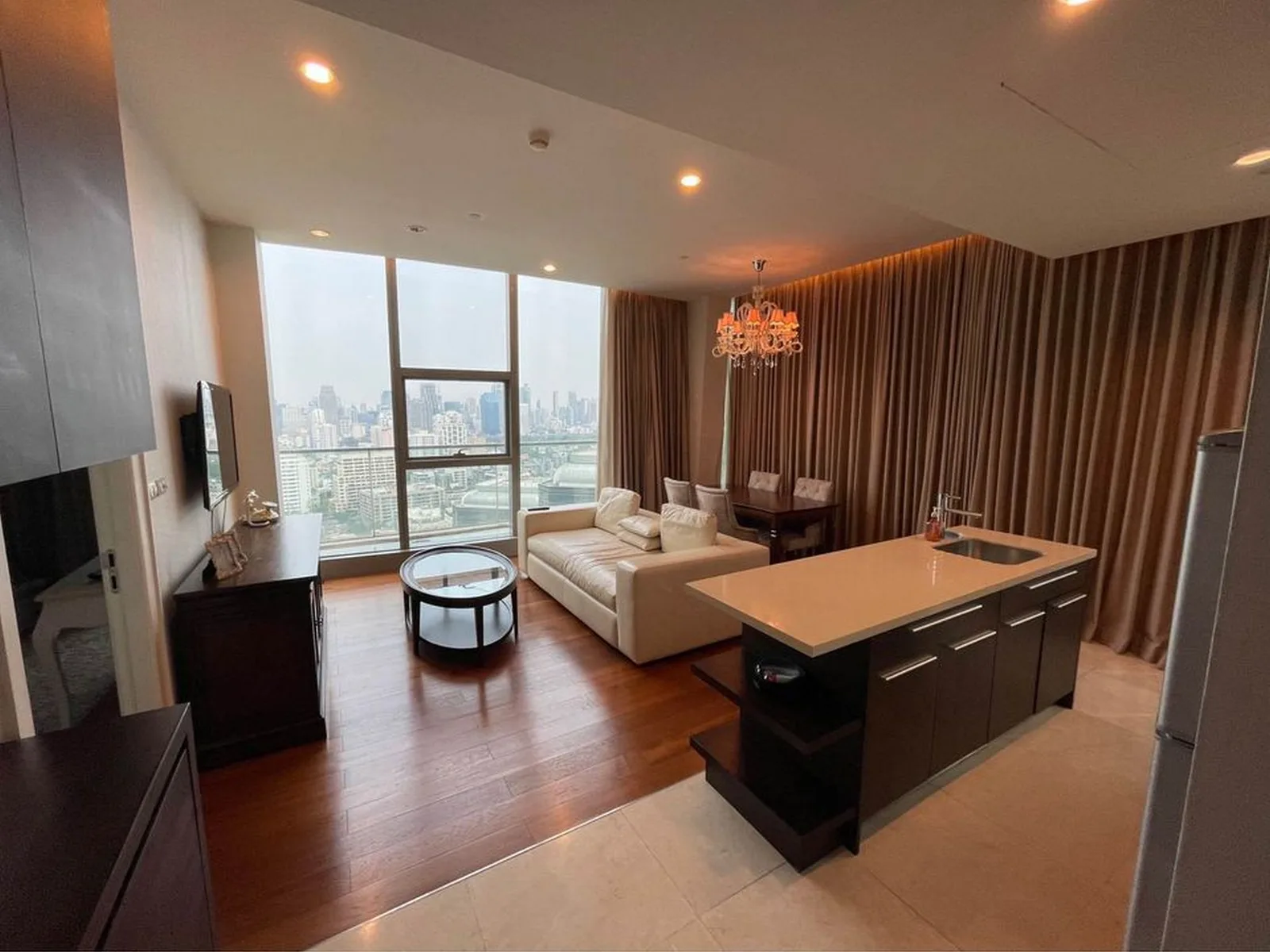 Oriental Residence — photo 5