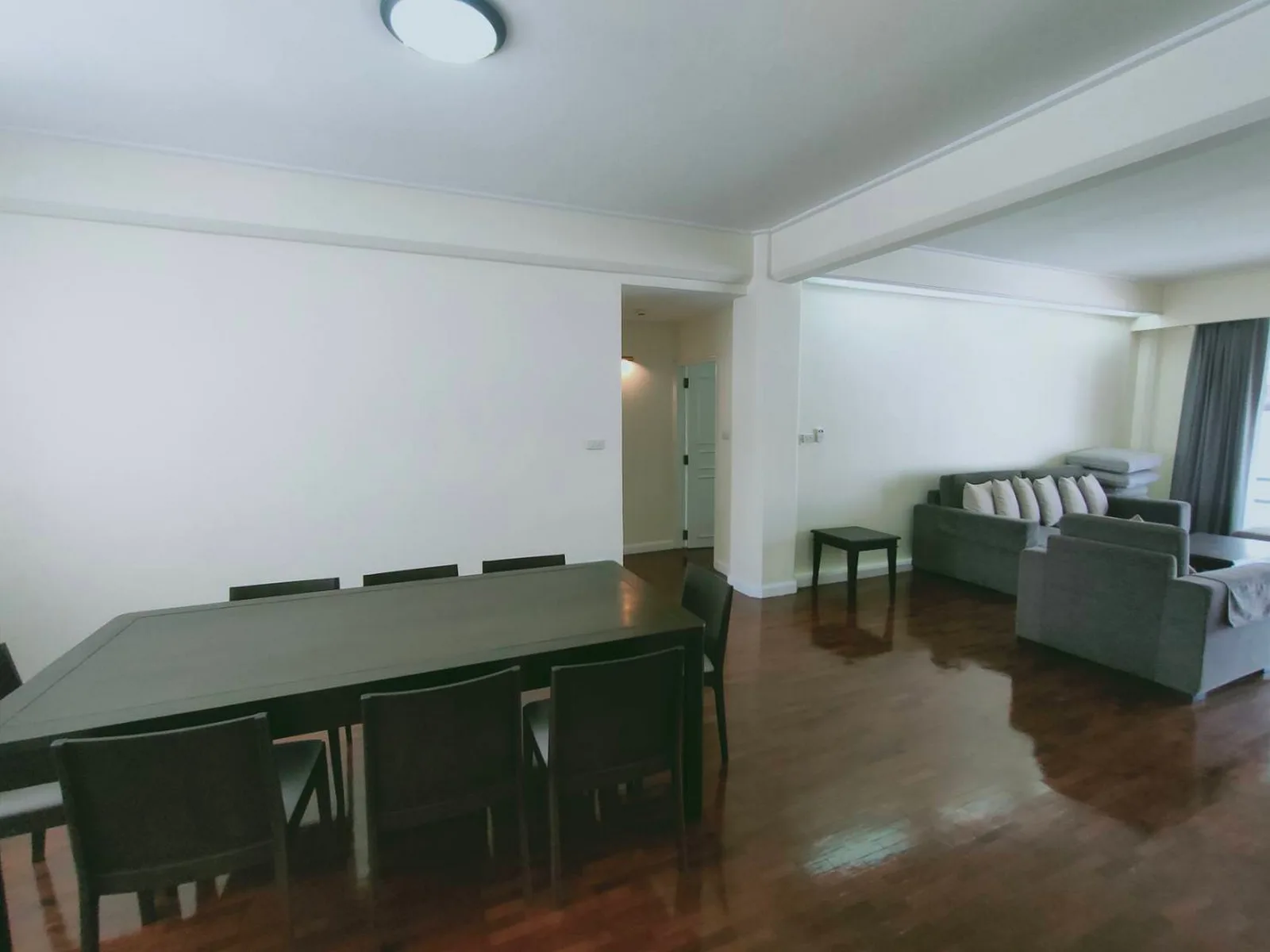 Krystal Court — photo 2