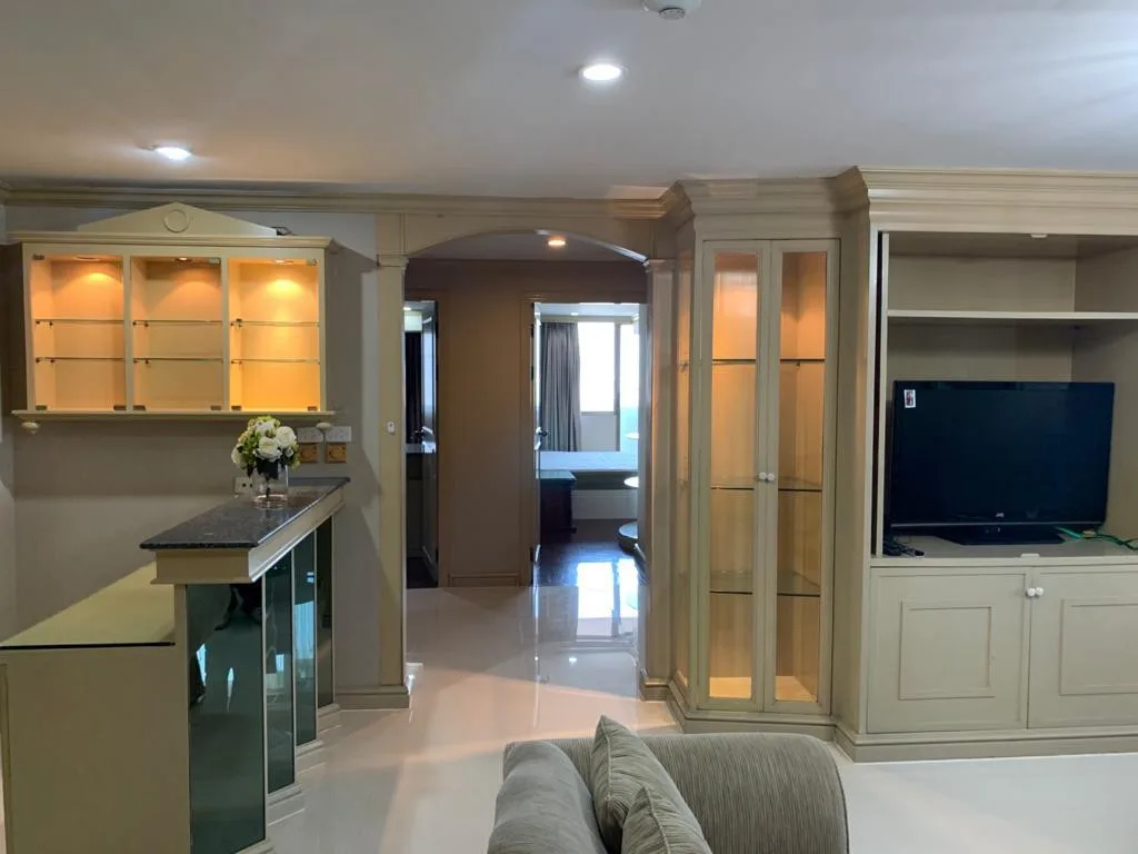 Empire House — photo 3