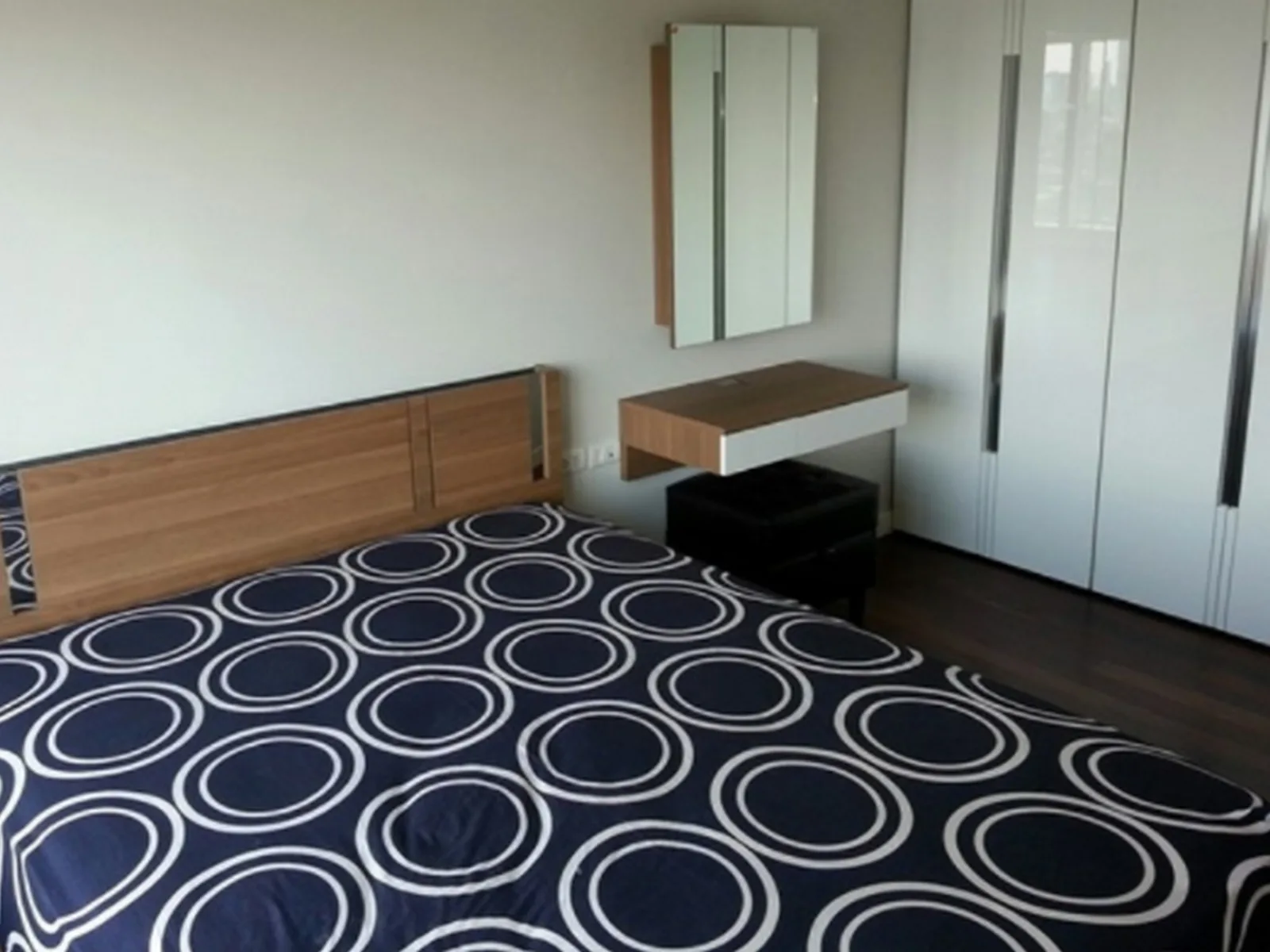 Circle Condominium — photo 5
