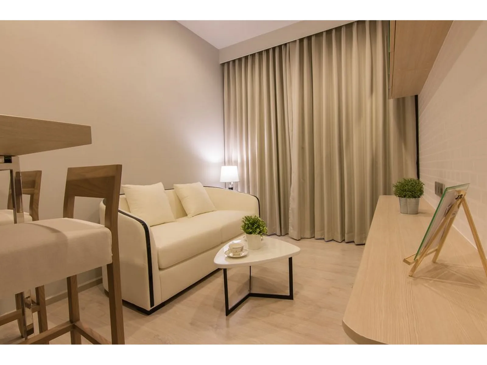 M Thonglor 10 — photo 2