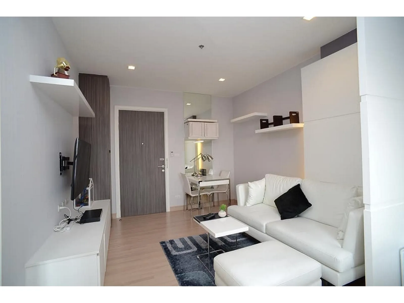 Urbano Absolute Sathon - Taksin — photo 4