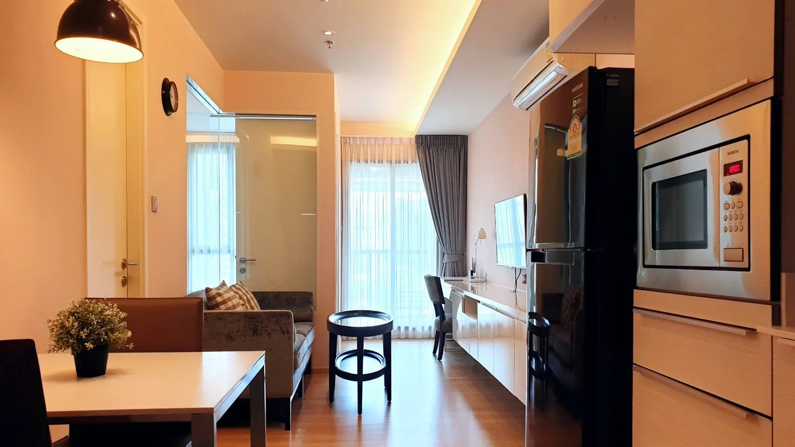 H Sukhumvit 43 — photo 1
