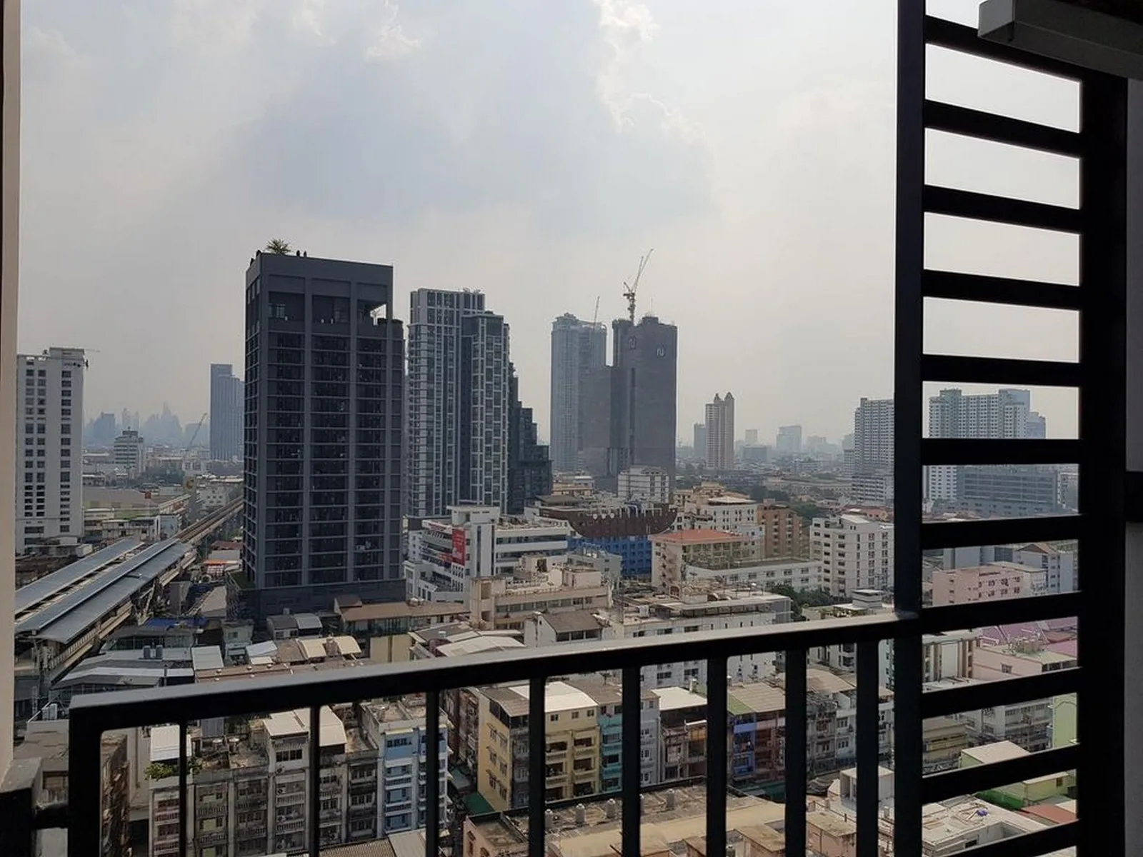 Ideo Phaholyothin Chatujak — photo 12