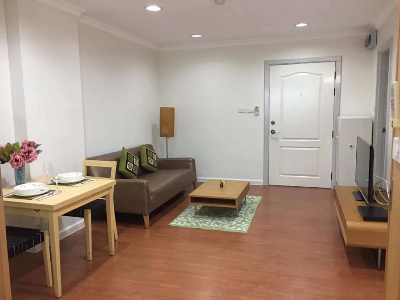 Lumpini Suite Sukhumvit 41 — photo 2