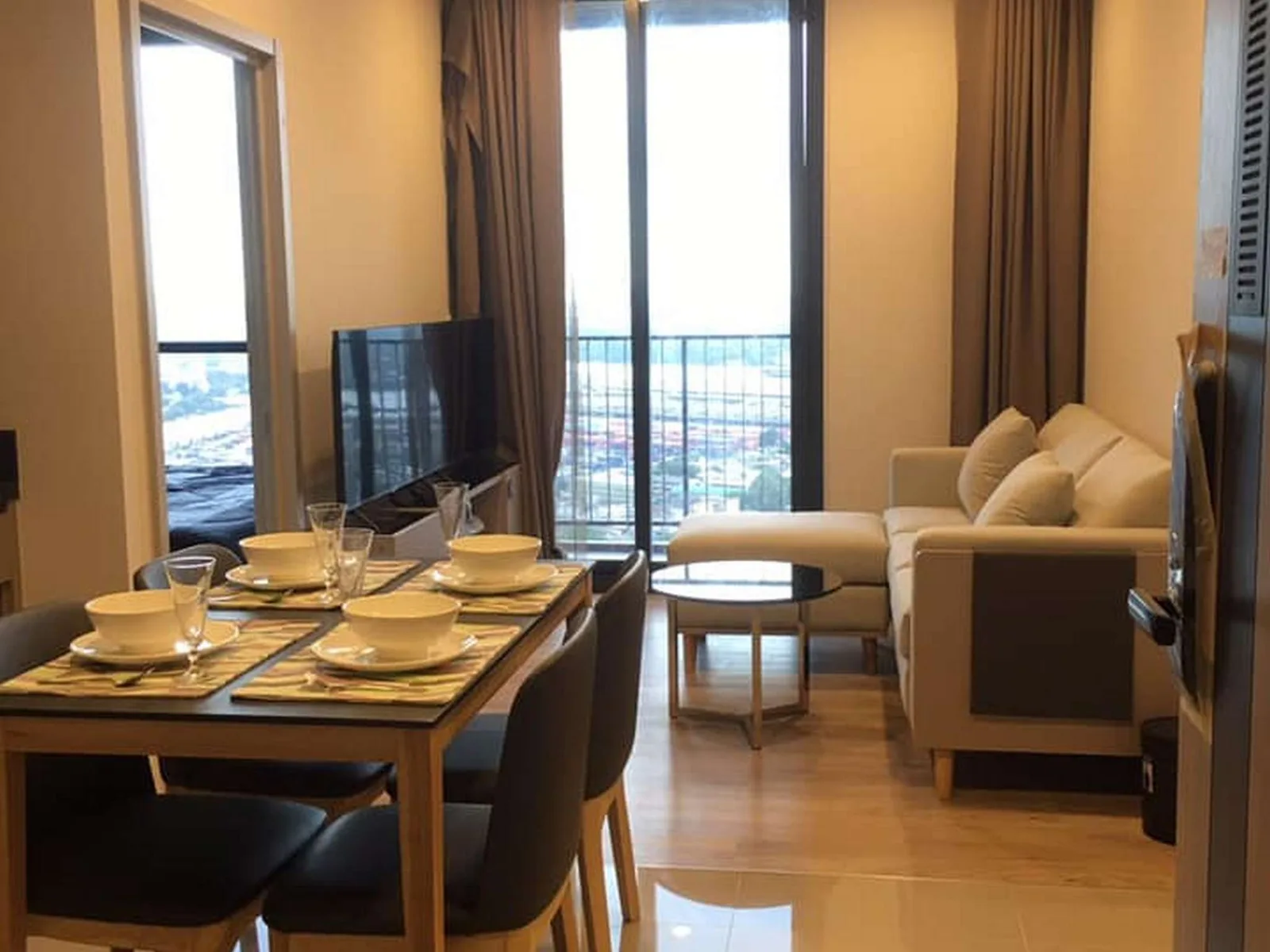 OKA HAUS Sukhumvit 36 — photo 1