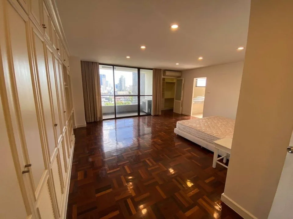 The Habitat Sukhumvit 53 — photo 10