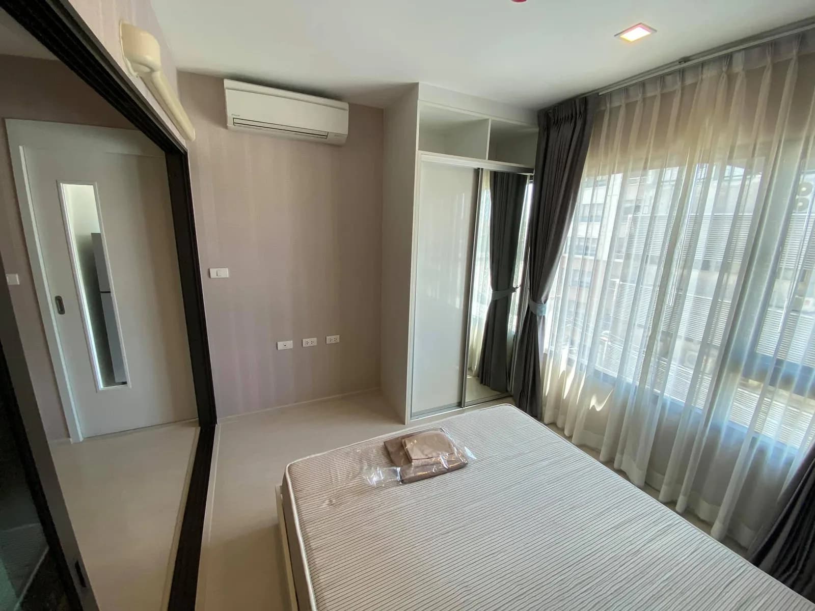 Condolette Pixel Sathorn — photo 7