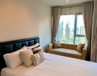 LIFE Asoke - Rama 9