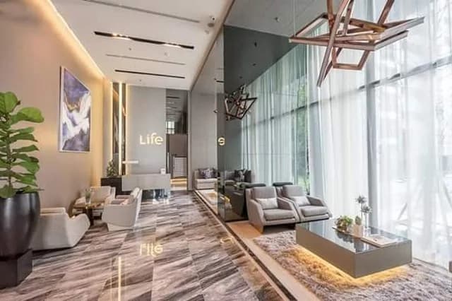 Life Sukhumvit 48 — photo 2
