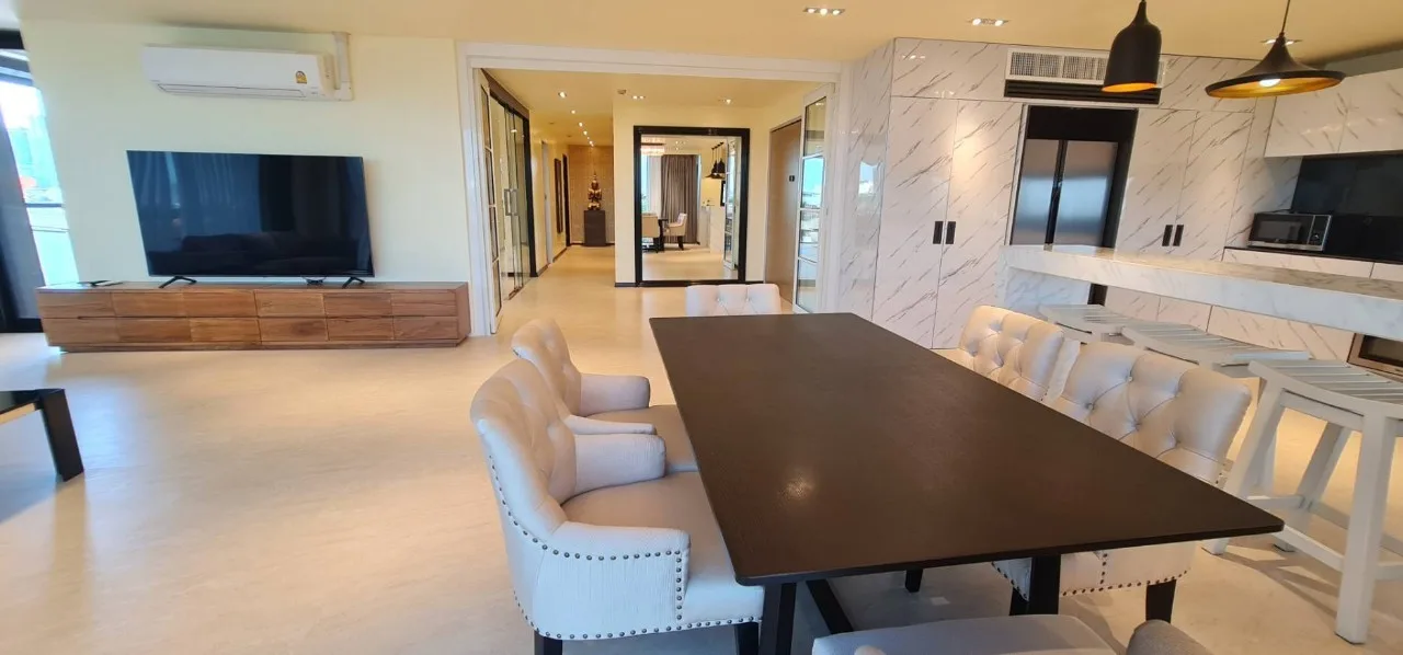 Penthouse Condominium — photo 5