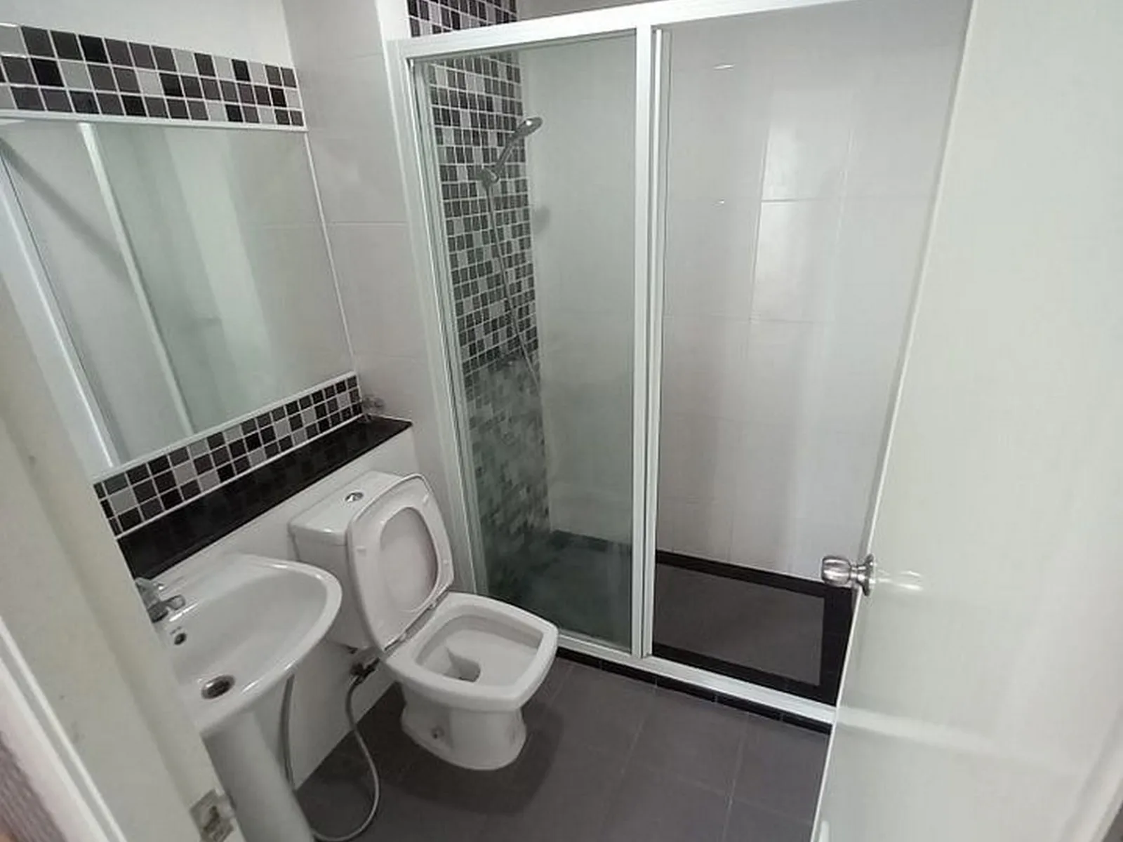 Regent Home 22 Sukhumvit 85 — photo 8