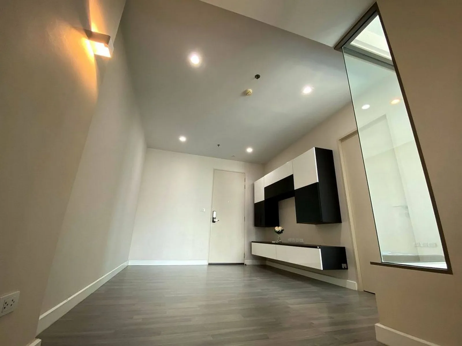 The Room BTS Wongwian Yai — photo 3