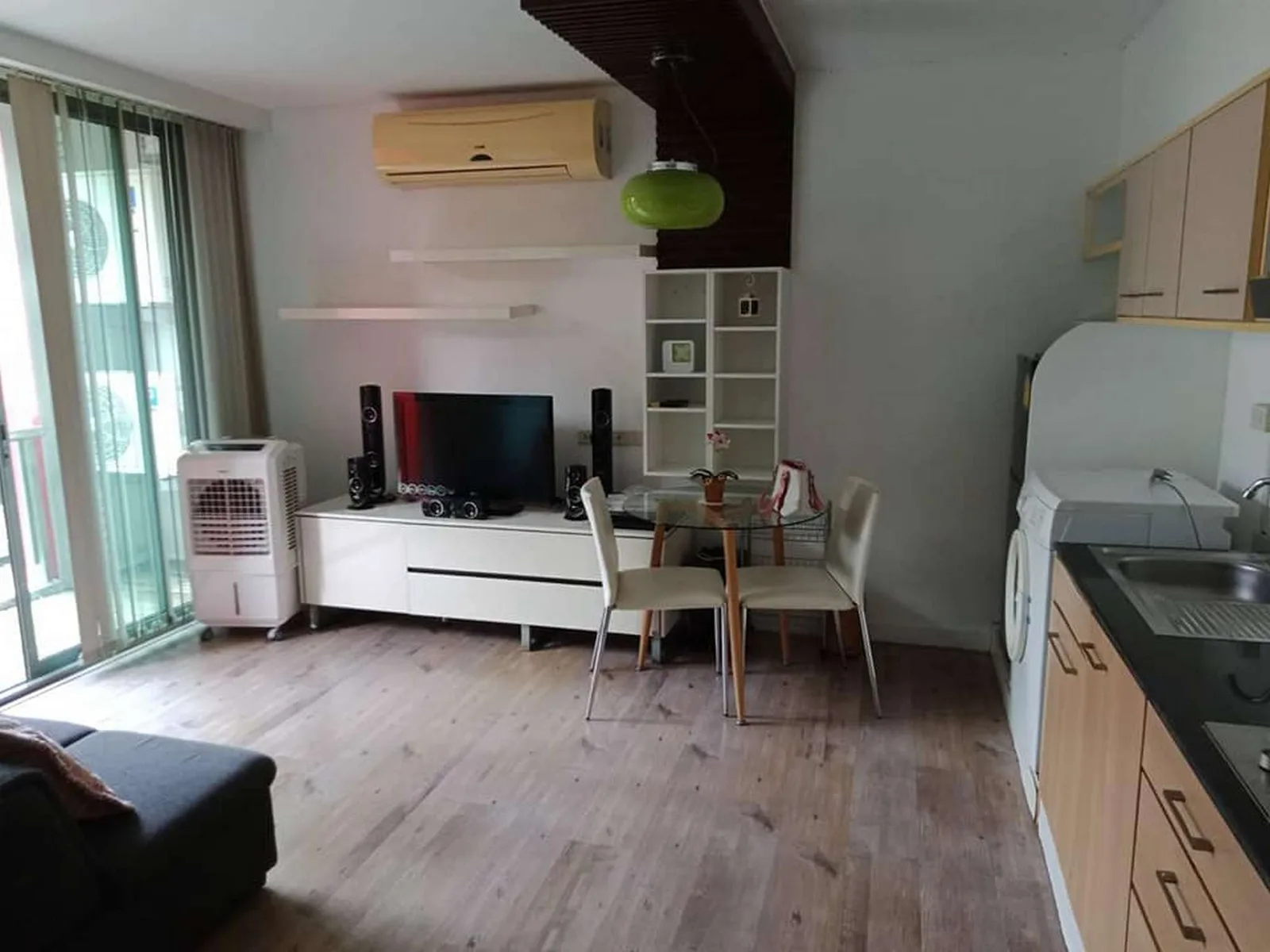 Click Condo Sukhumvit 65 — photo 1