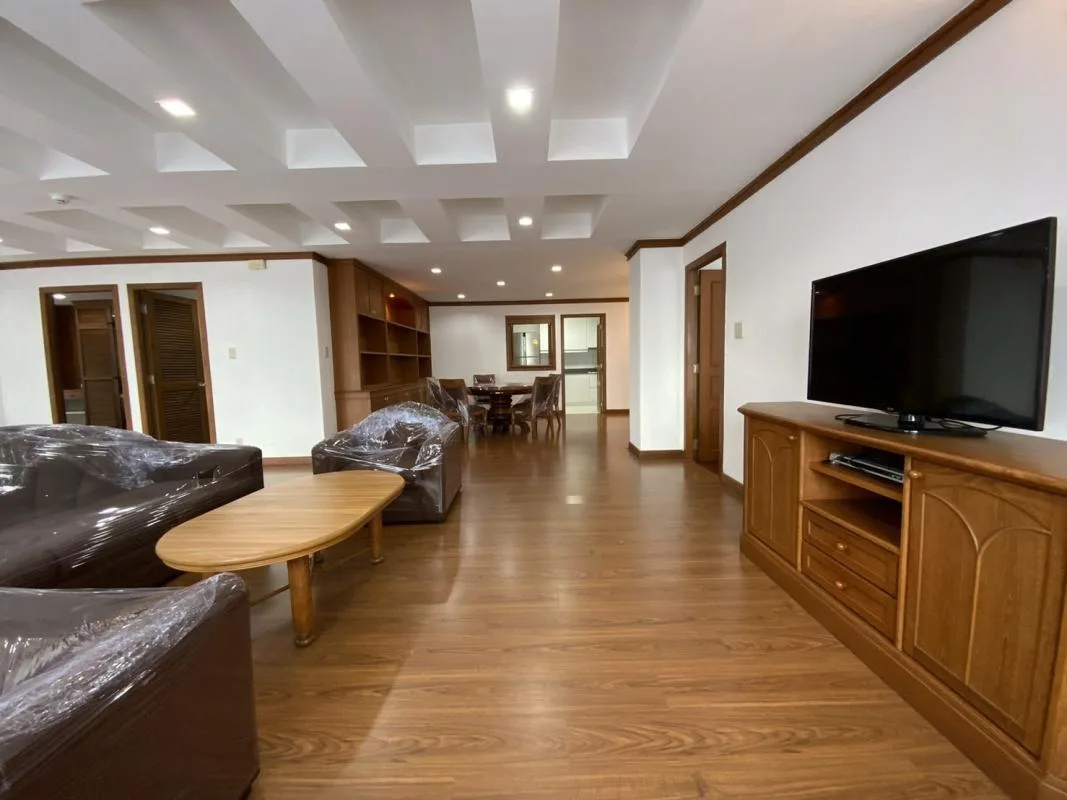 Acadamia Grand Tower — photo 2