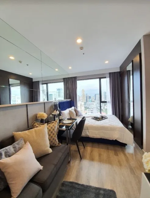 Ideo Mobi Asoke — photo 1