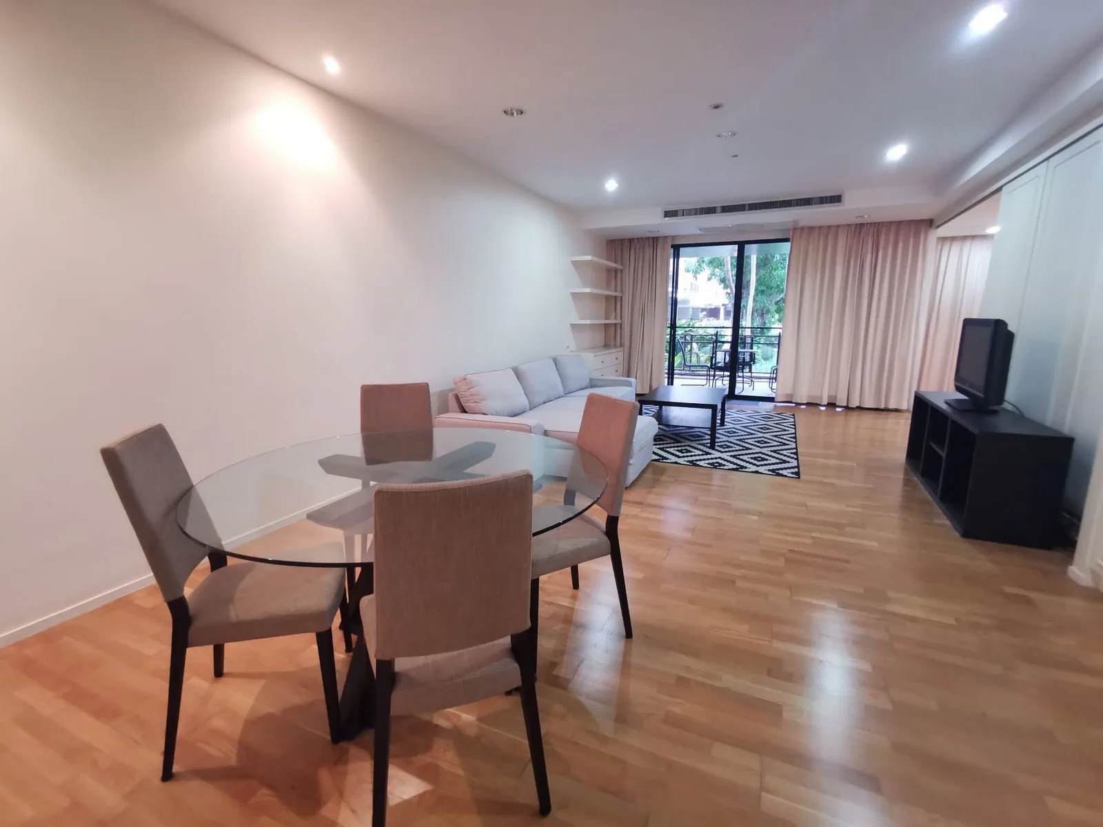 Amanta Ratchada — photo 1