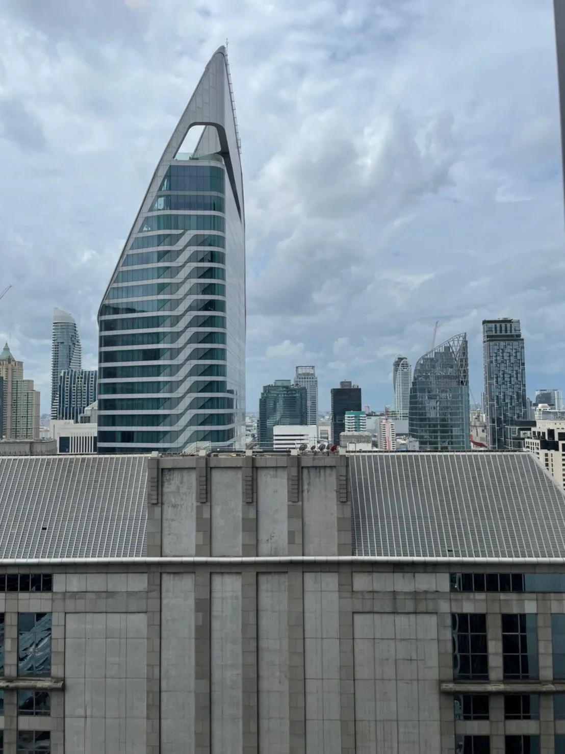 Noble Ploenchit — photo 13