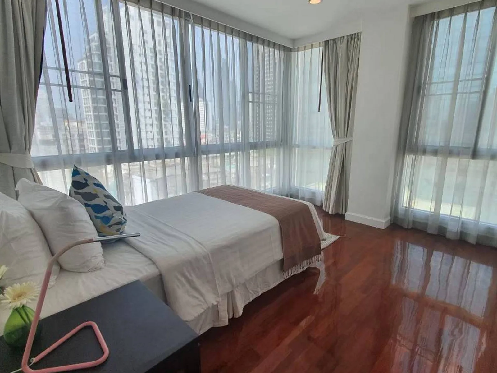 Sathorn Gallery Residences — photo 5