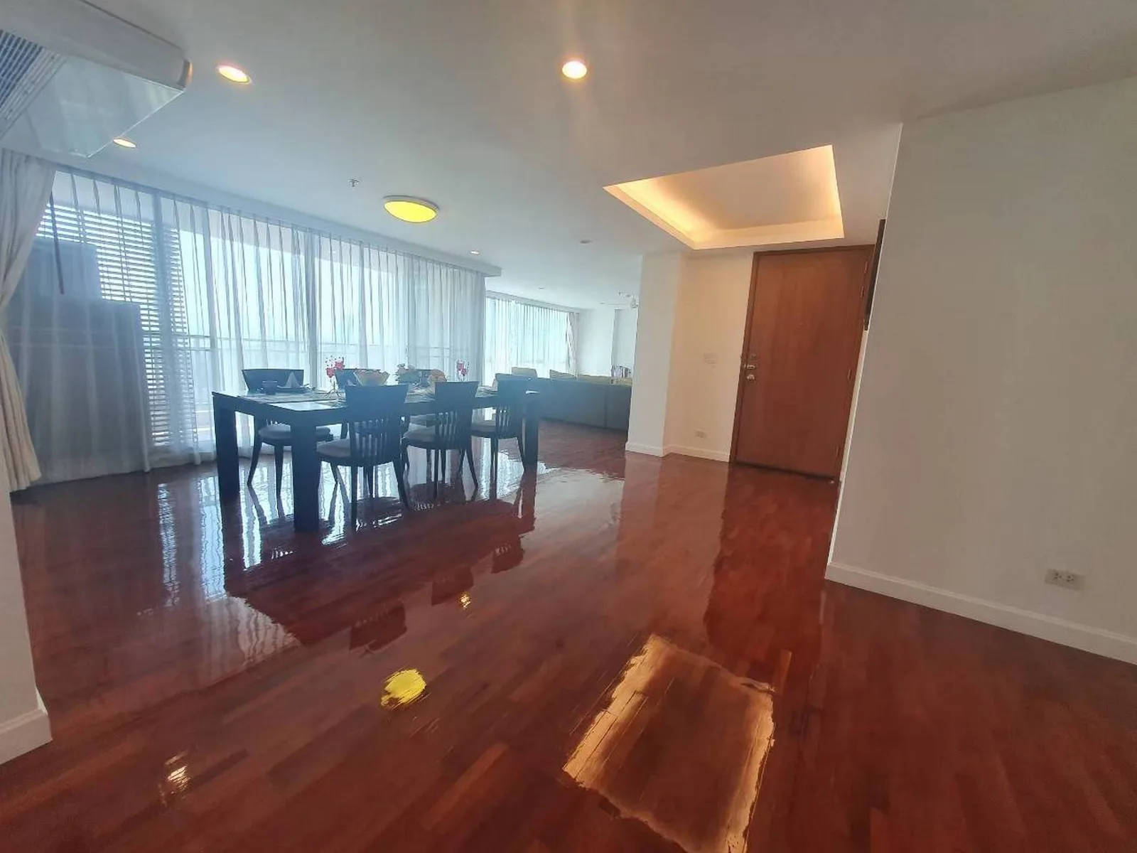 Sathorn Gallery Residences — photo 8