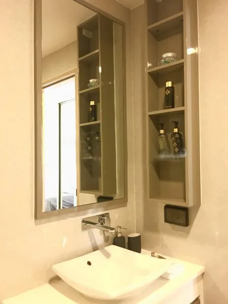 LIV@49 — photo 7