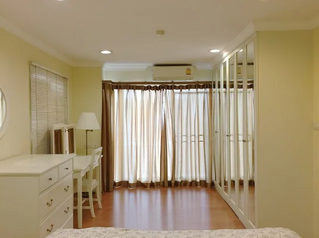 Lumpini Suite Sukhumvit 41 — photo 1