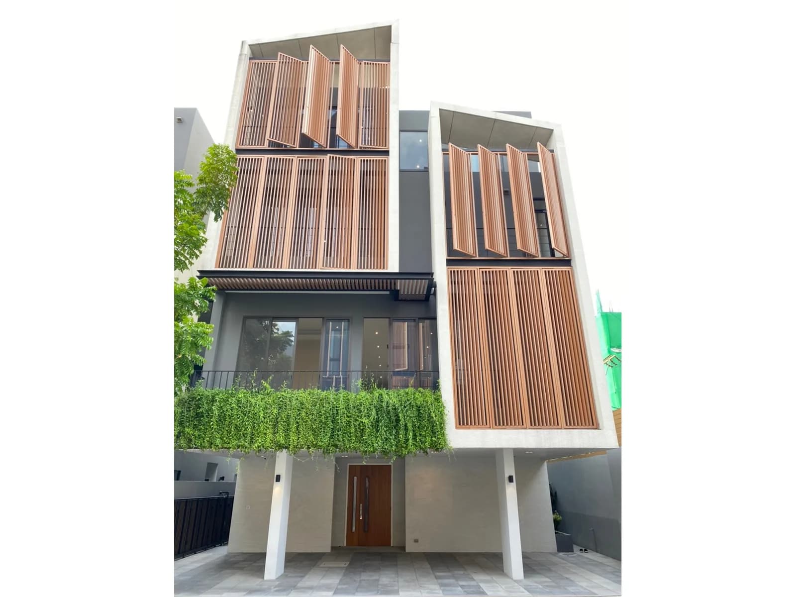 Arna Ekamai — photo 1