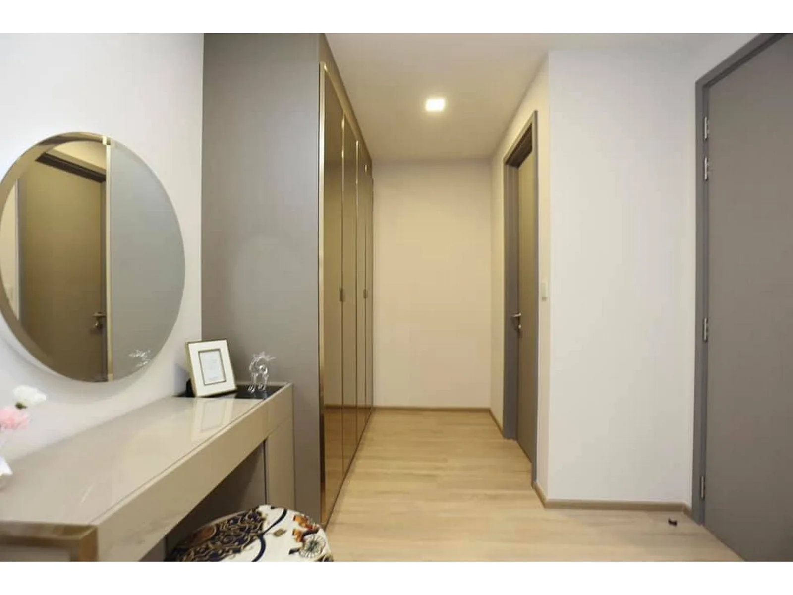 Taka Haus Ekamai 12 — photo 9