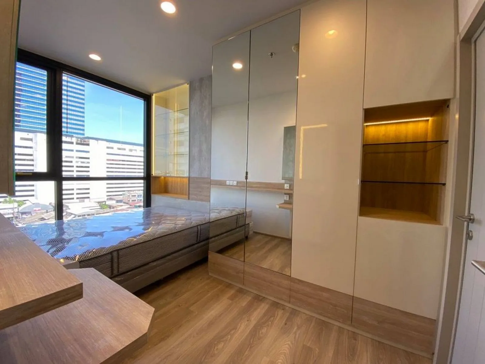 OKA HAUS Sukhumvit 36 — photo 6