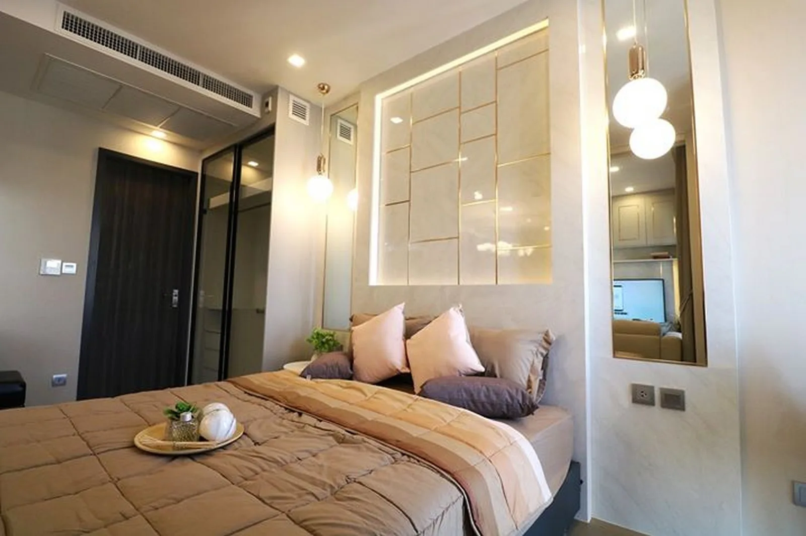Ashton Asoke — photo 5