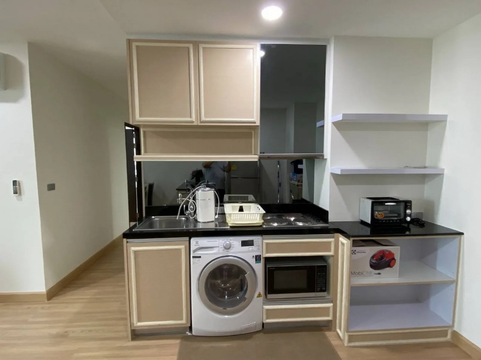 Sky Walk Condominium — photo 6