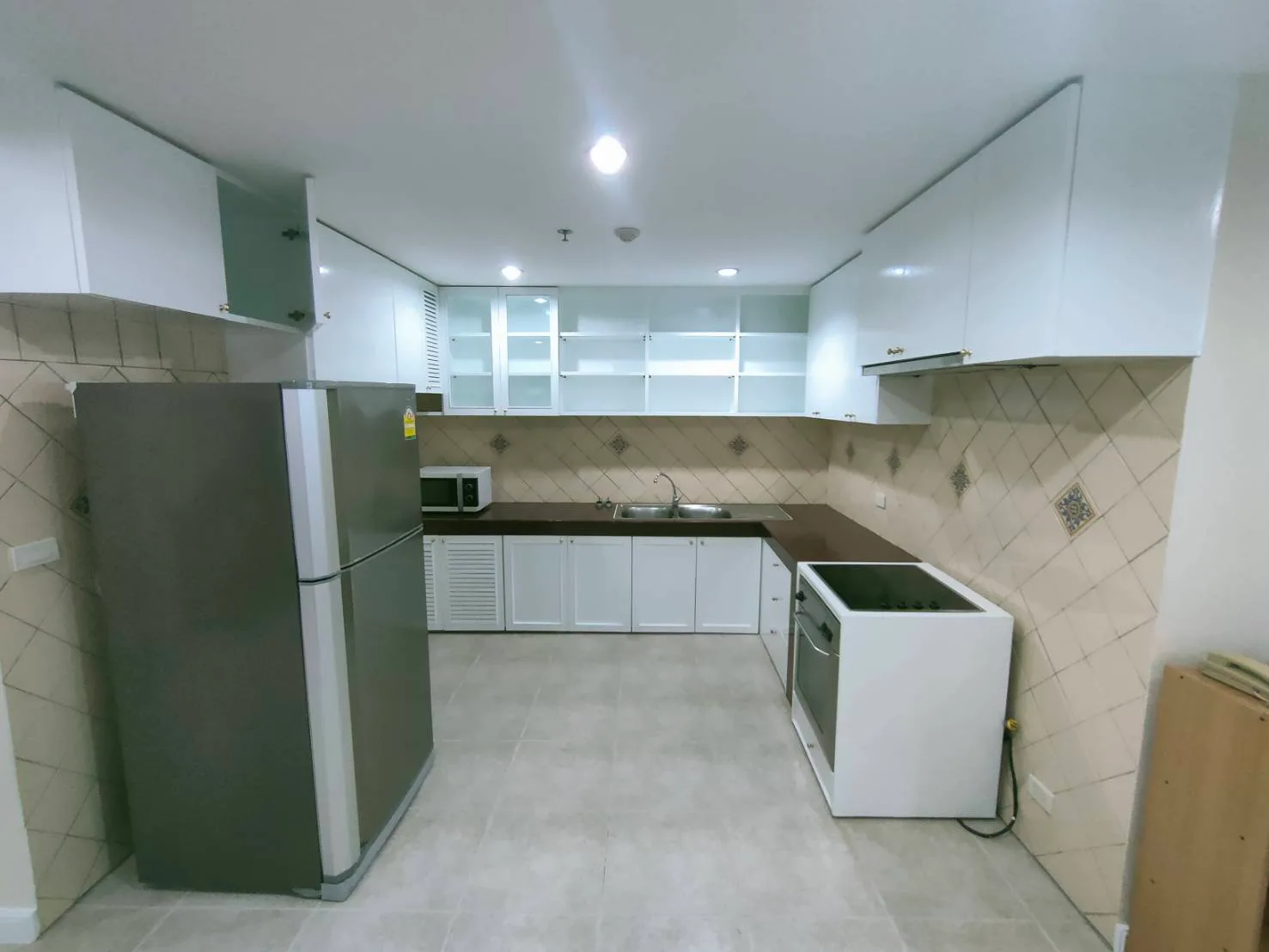 Kasemsuk Mansion — photo 1