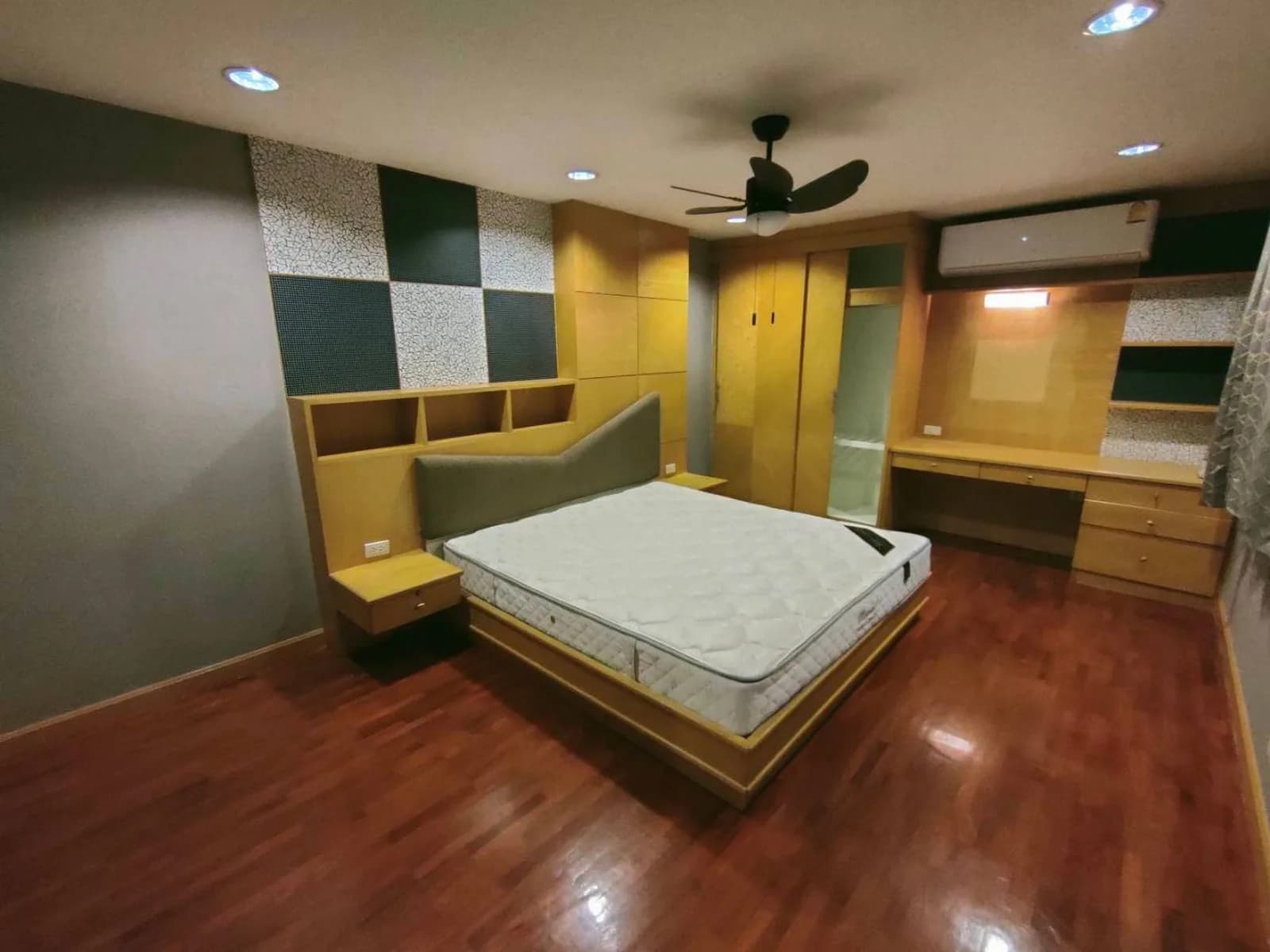 Premier Condominium — photo 5
