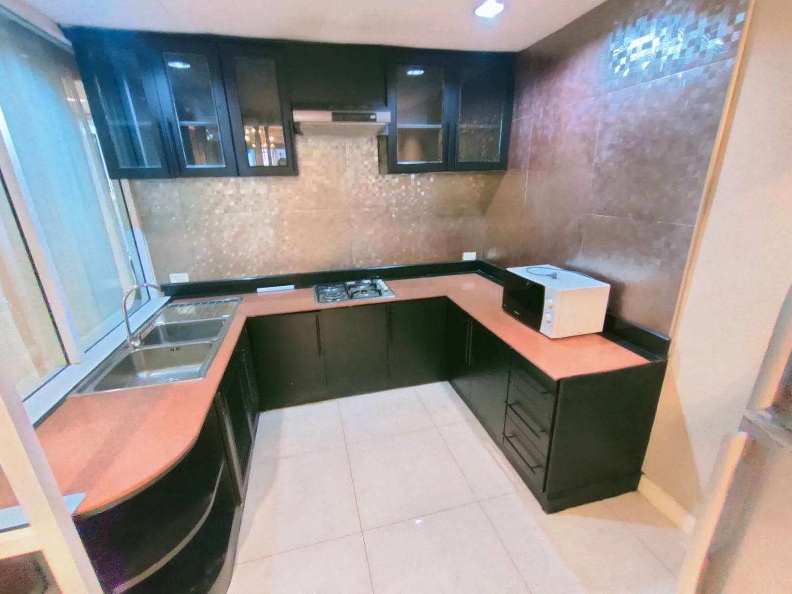Premier Condominium — photo 7
