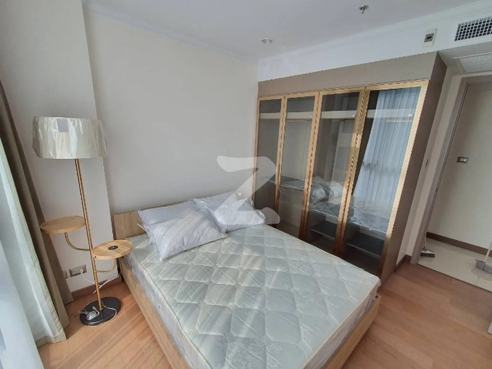 Supalai Oriental Sukhumvit 39 — photo 1