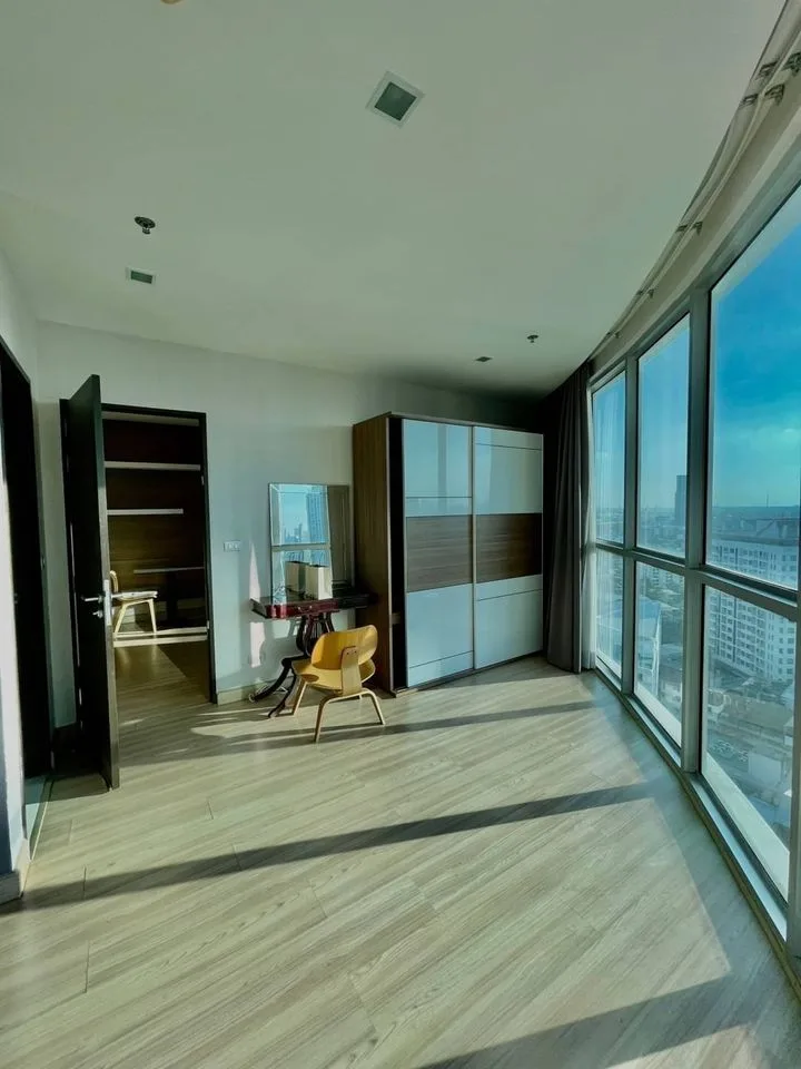 Sky Walk Condominium — photo 3