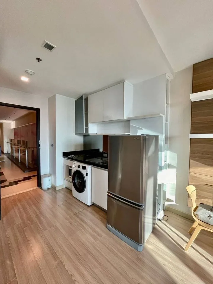 Sky Walk Condominium — photo 4