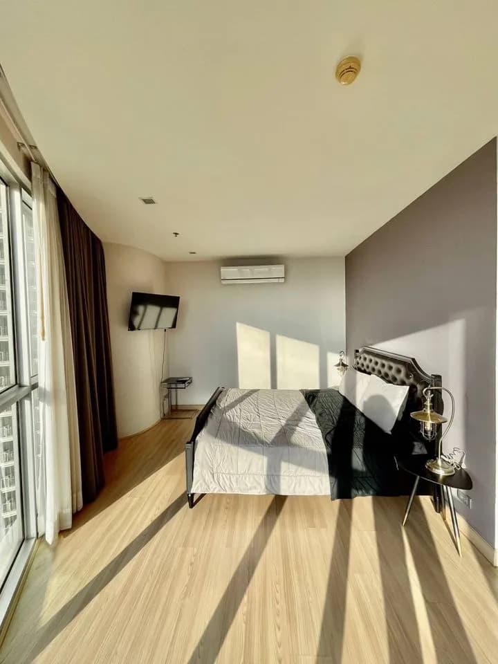 Sky Walk Condominium — photo 7