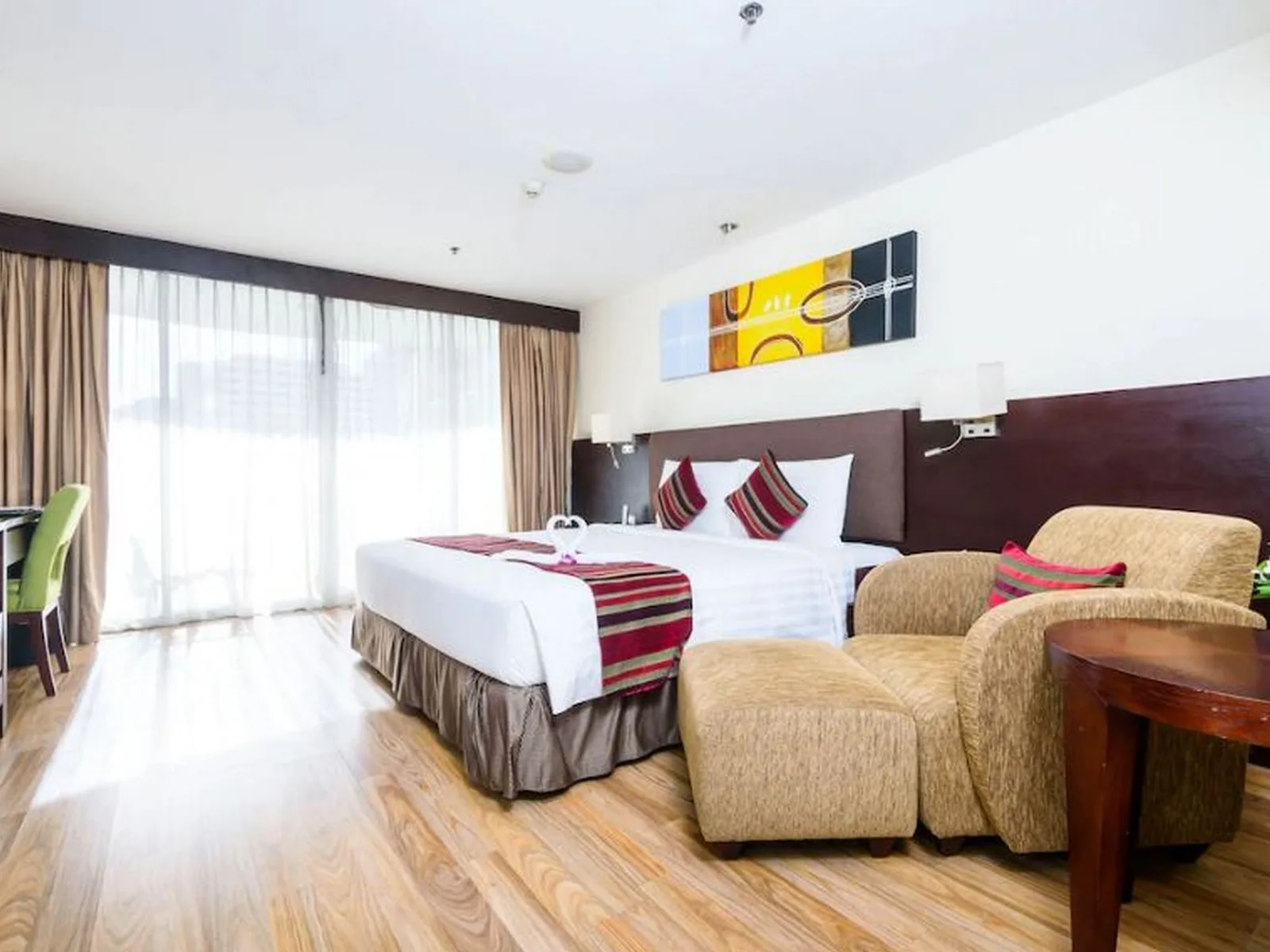 Lohas Residences Sukhumvit — photo 1