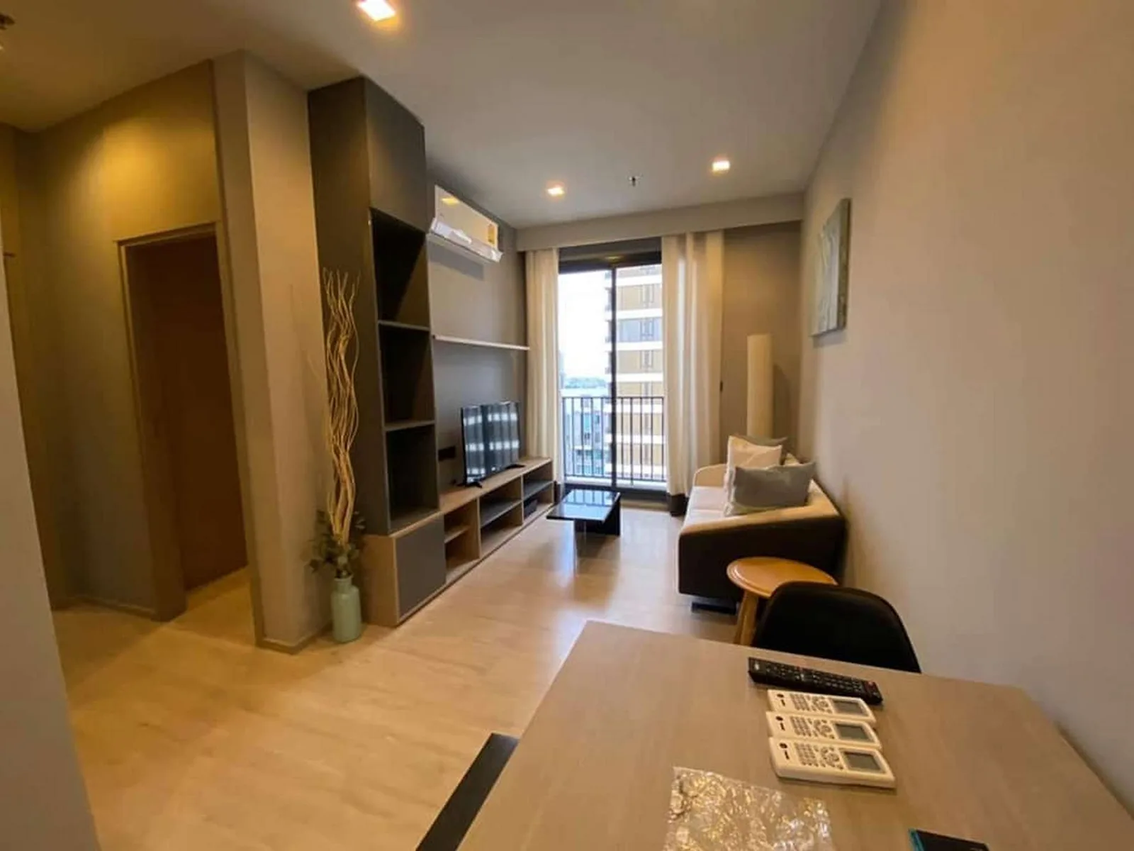 M Thonglor 10 — photo 2