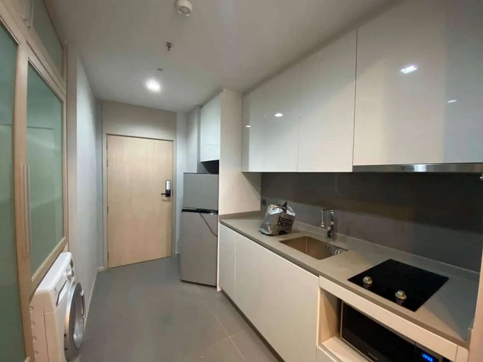 M Thonglor 10 — photo 3