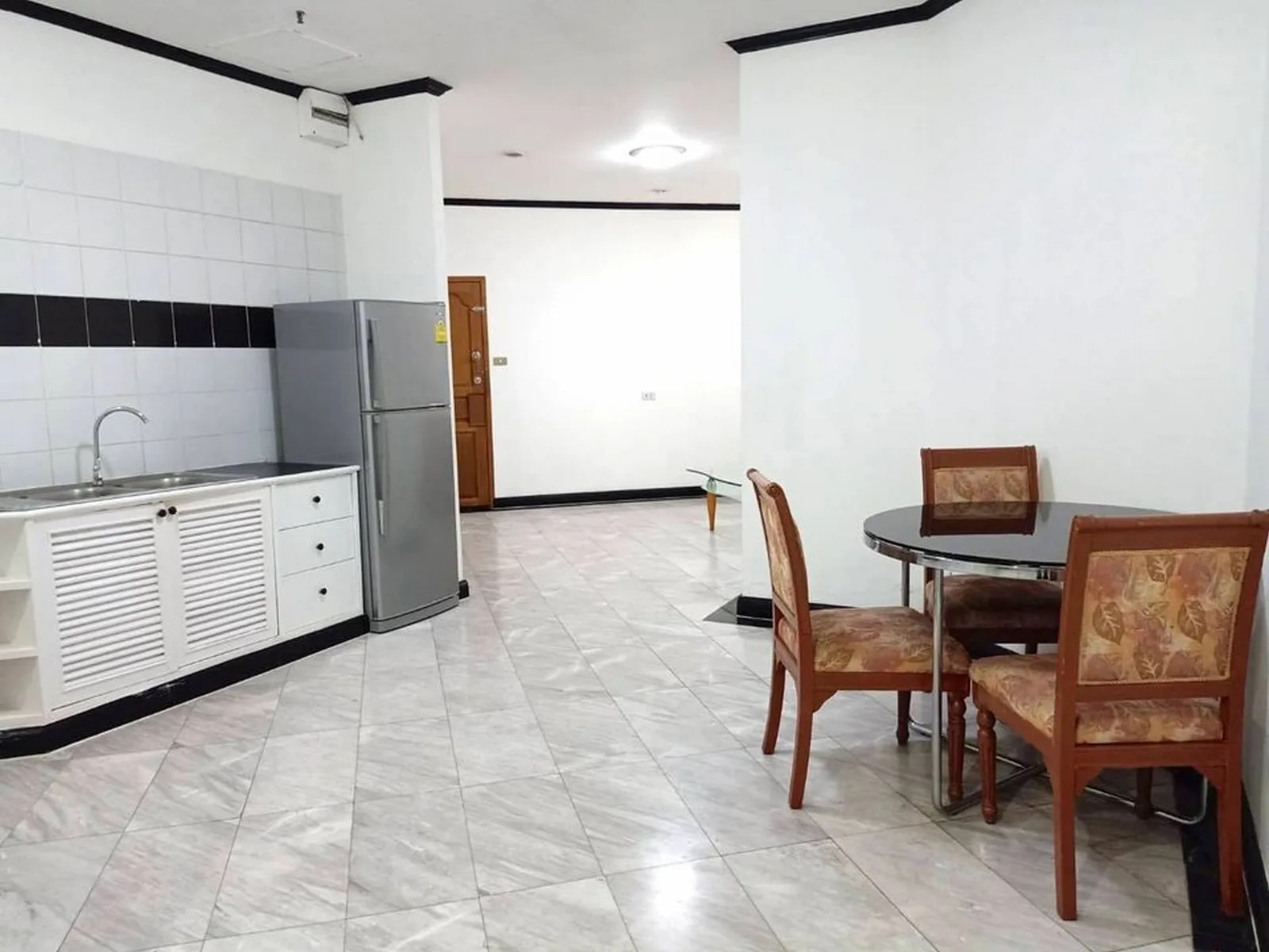 The Waterford Park Sukhumvit 53 — photo 1