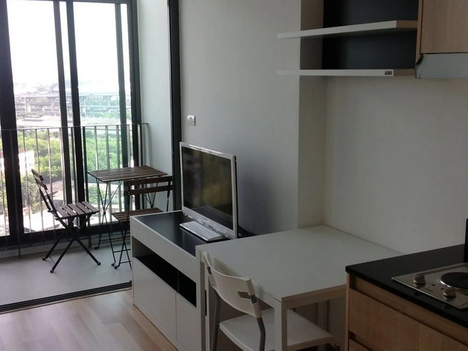 Ideo Blucove Sukhumvit — photo 1