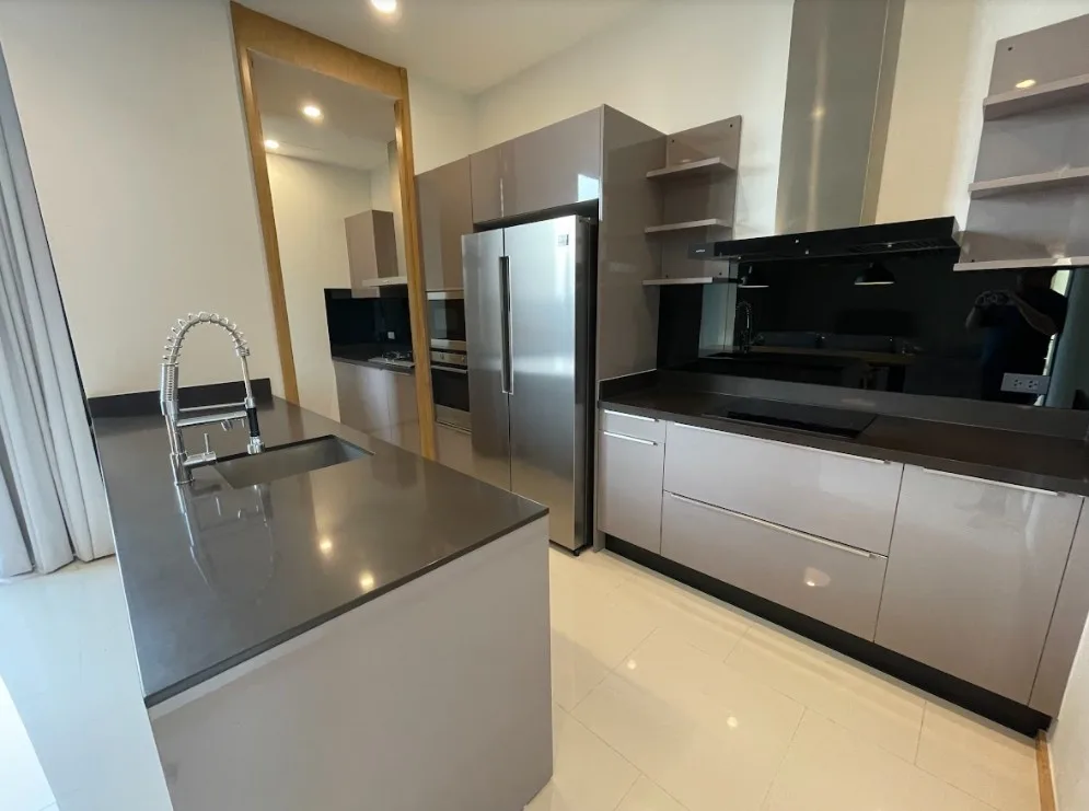 Vana Residences Sukhumvit 26 — photo 1