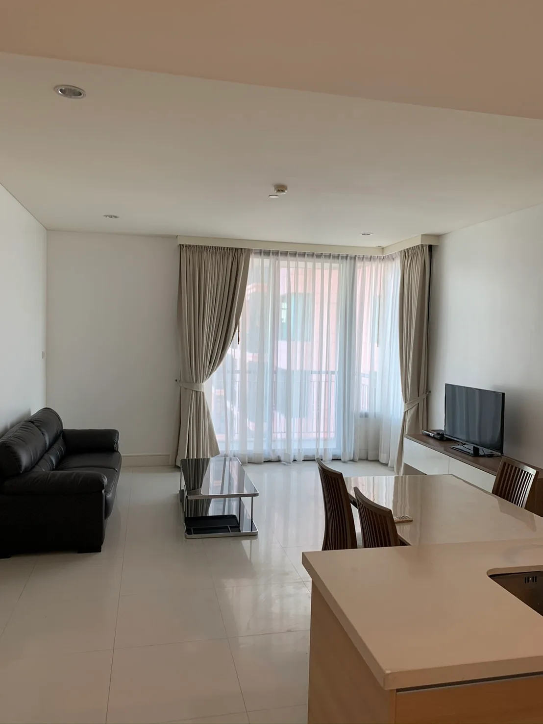 Aguston Sukhumvit 22 — photo 2