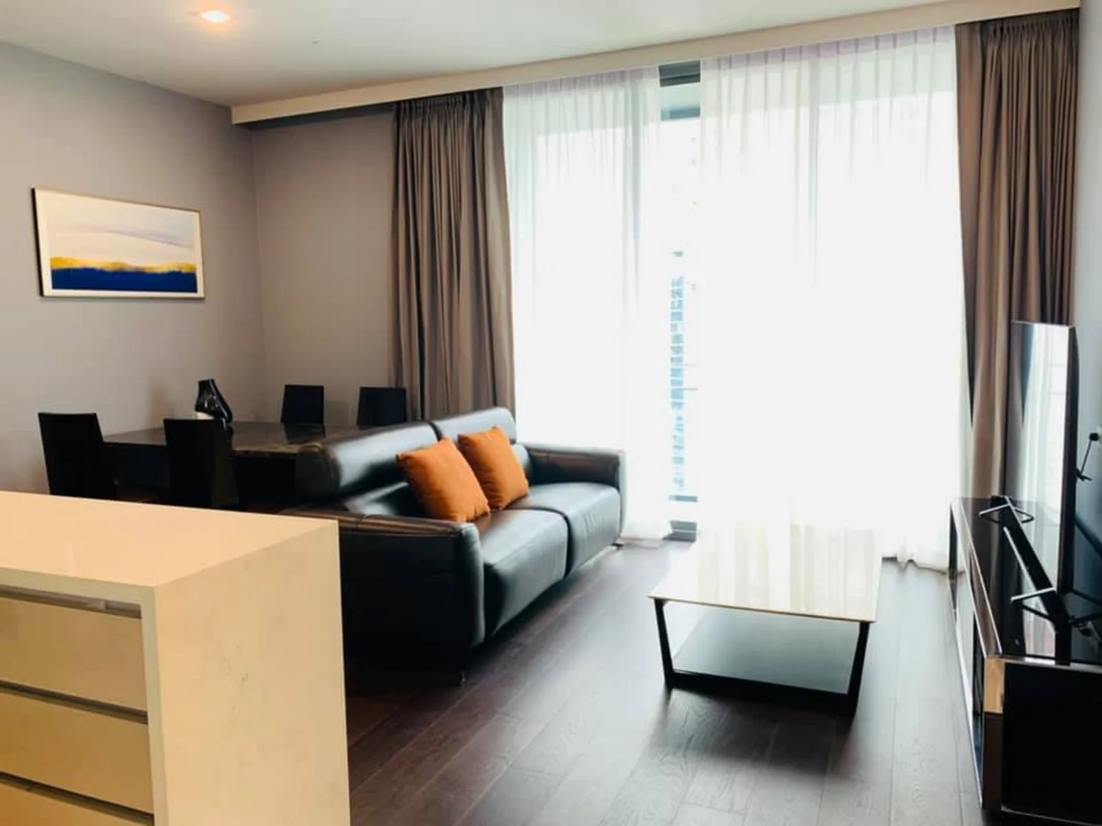 Laviq Sukhumvit 57 — photo 1