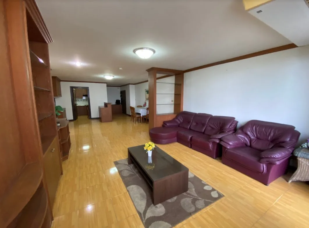 Supalai Place — photo 1